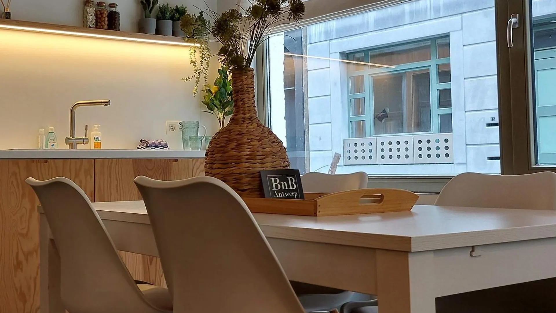 Vakantiehuis Cosy & Modern Historical Cottage In Old Town - Leon 4P Antwerpen