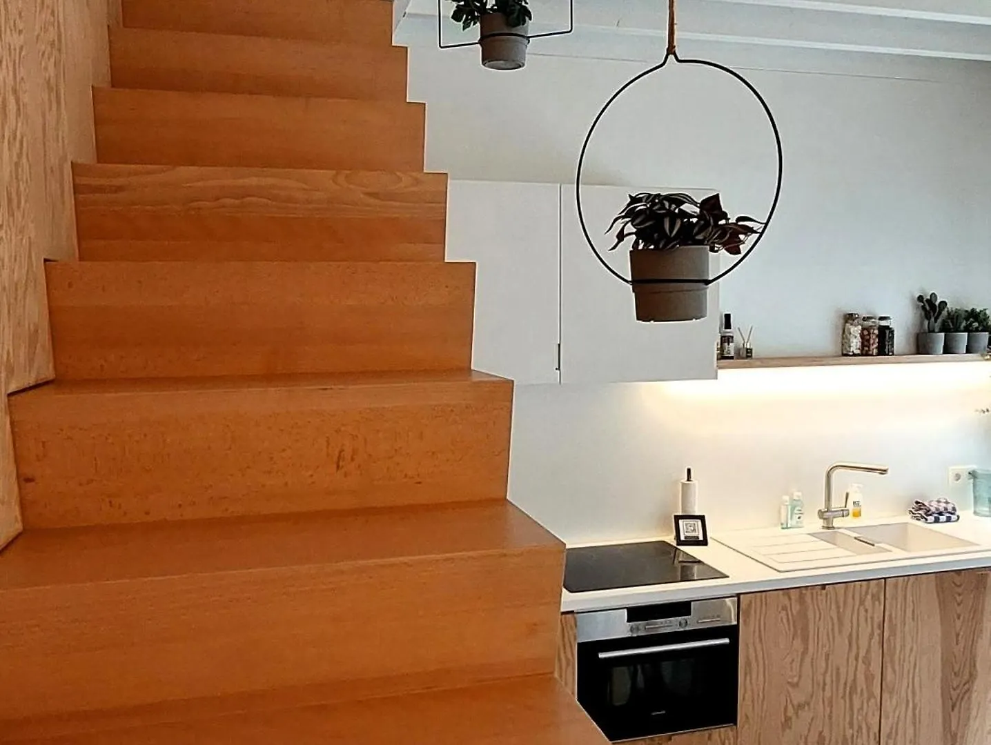 Cosy & Modern Historical Cottage In Old Town - Leon 4P Antwerpen Vakantiehuis
