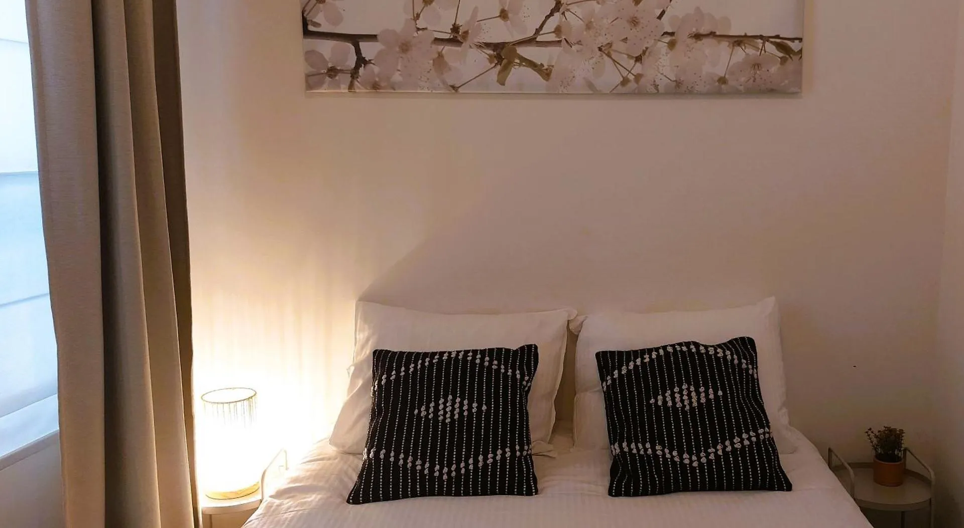 Cosy & Modern Historical Cottage In Old Town - Leon 4P Antwerpen 0*,  België